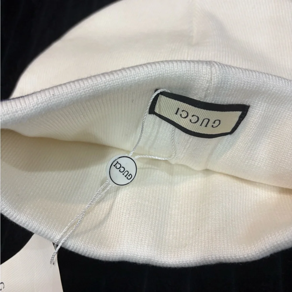 FASHION!! Cream Beanie with Logo Band - Picture 2 of 2